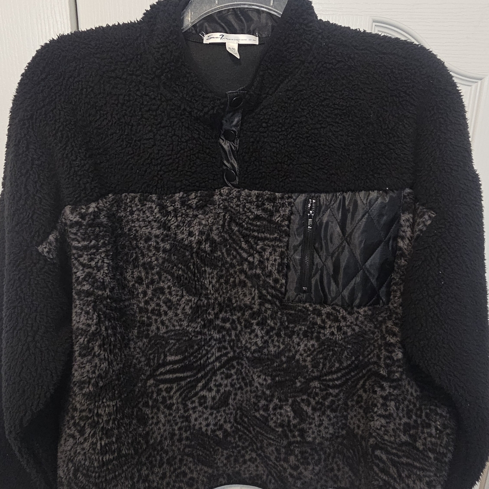Seven7 Black Fleece Pullover